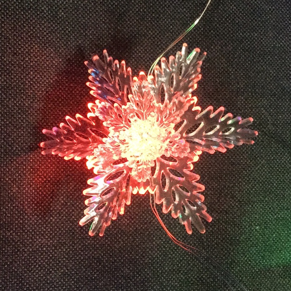 Snowflake Light String - Picture 3 of 4